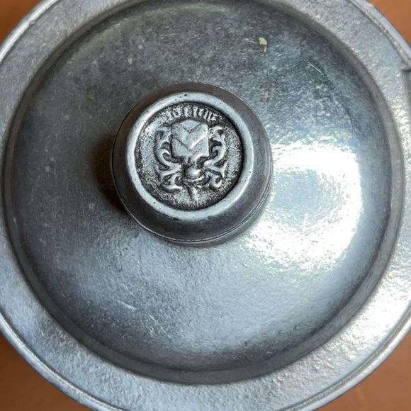 Wilton Armetale Teapot - Picture 3 of 8